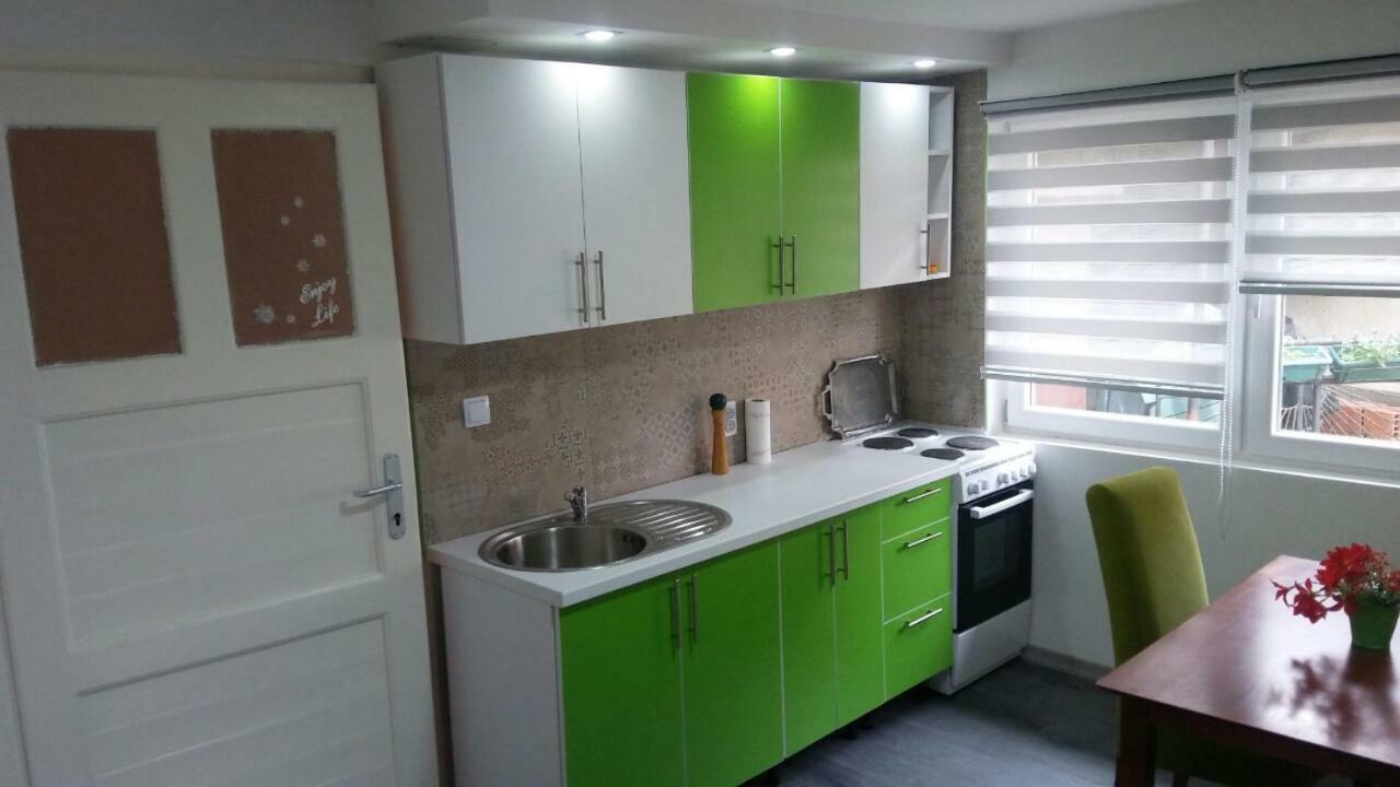 Apartman Mahala One Сараево Экстерьер фото